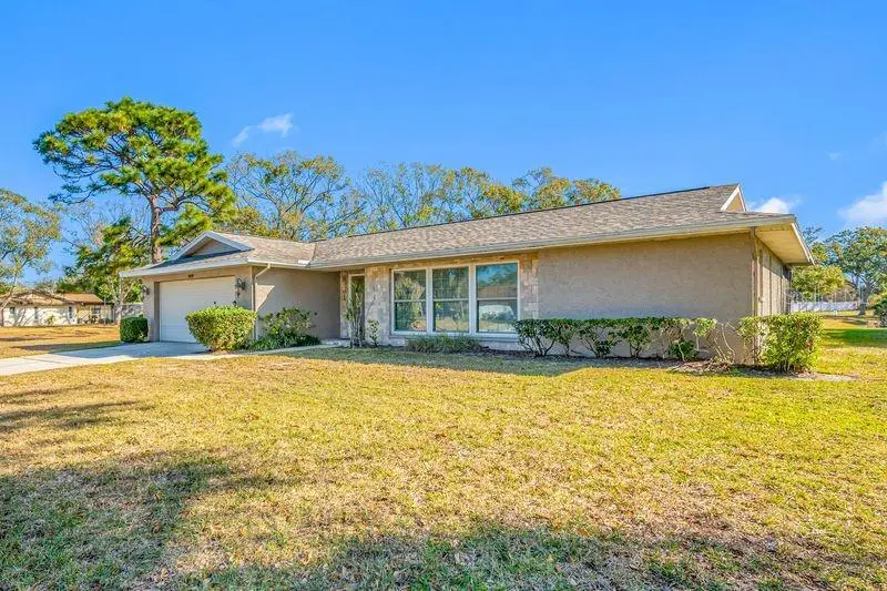 3241 Buckhorn Dr, FL