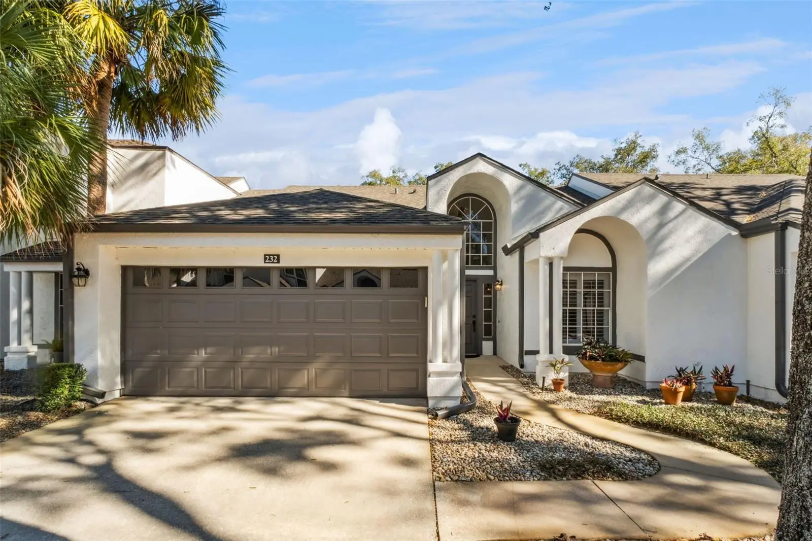 232 Wimbledon Circle, FL