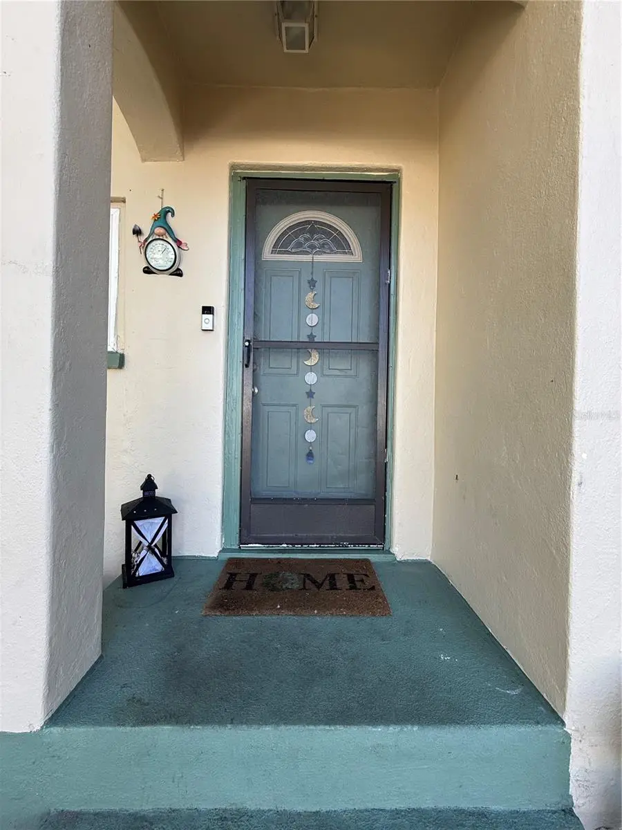 6100 Main Street, FL