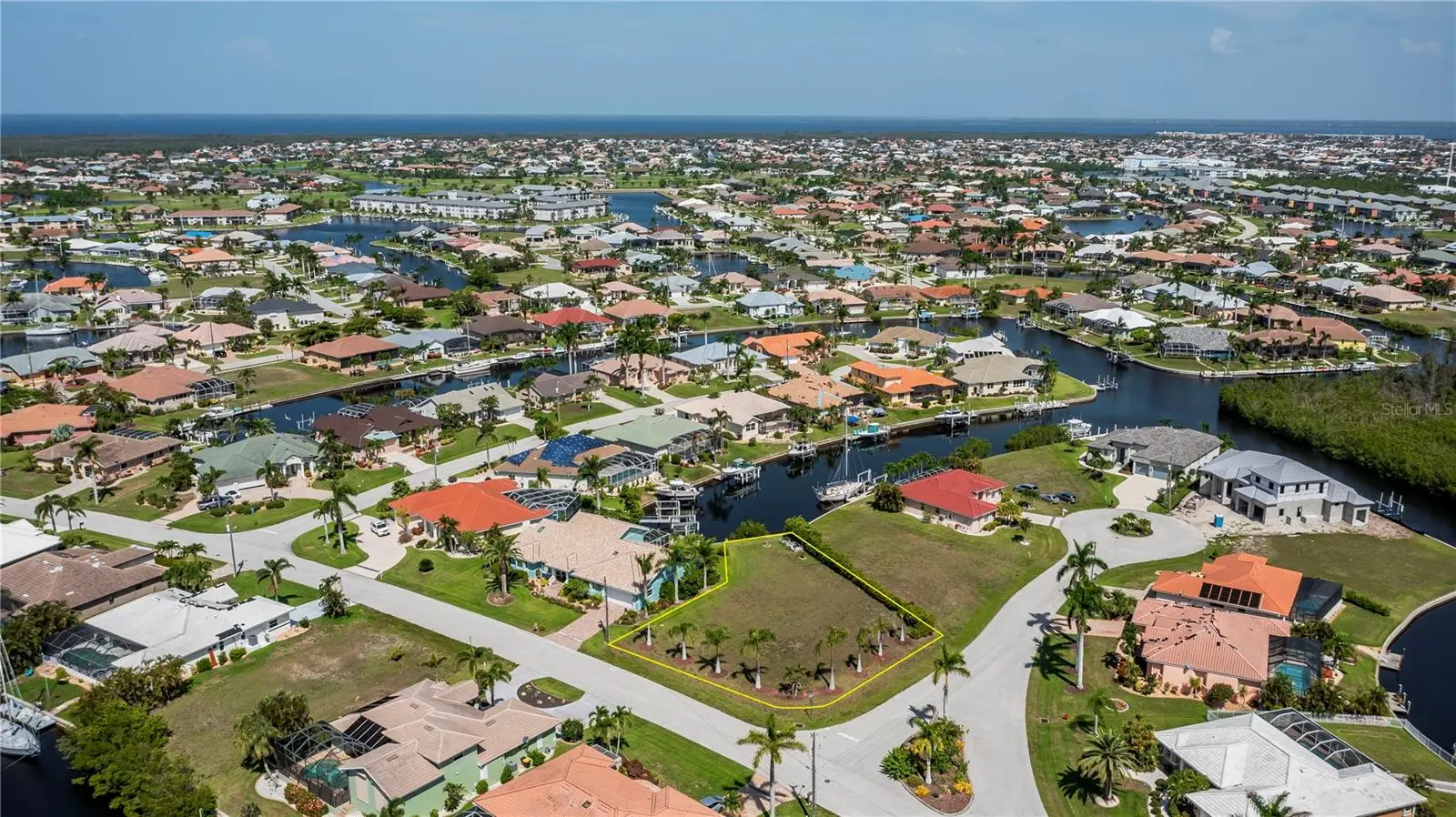 1423 Grebe Court, FL