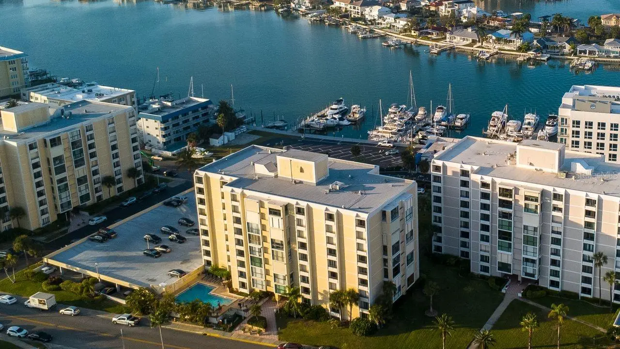 830 Gulfview Boulevard, FL