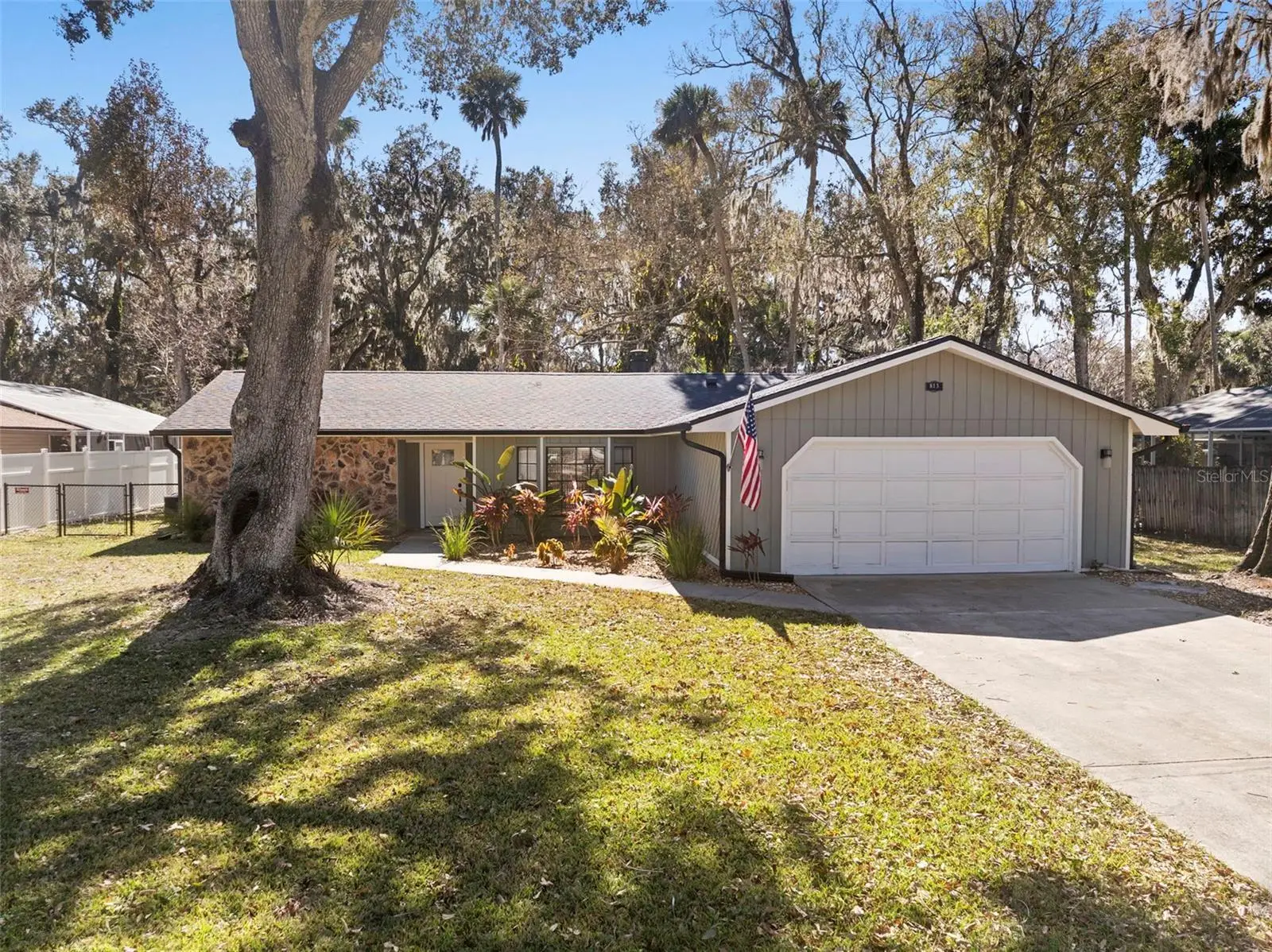 813 Sugar House Drive, FL