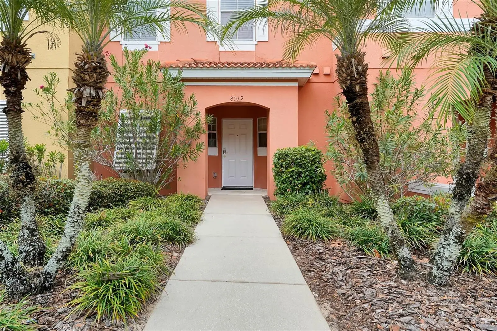 8519 Bay Lilly Loop, FL