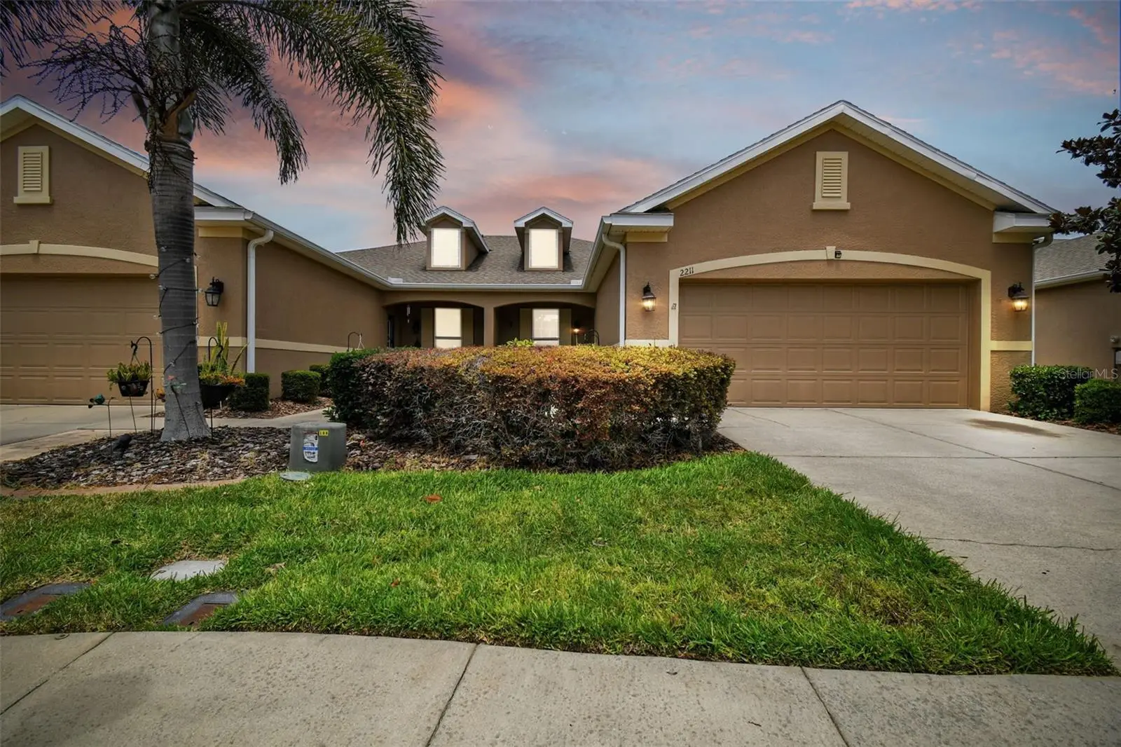 2211 Barracuda Court, FL