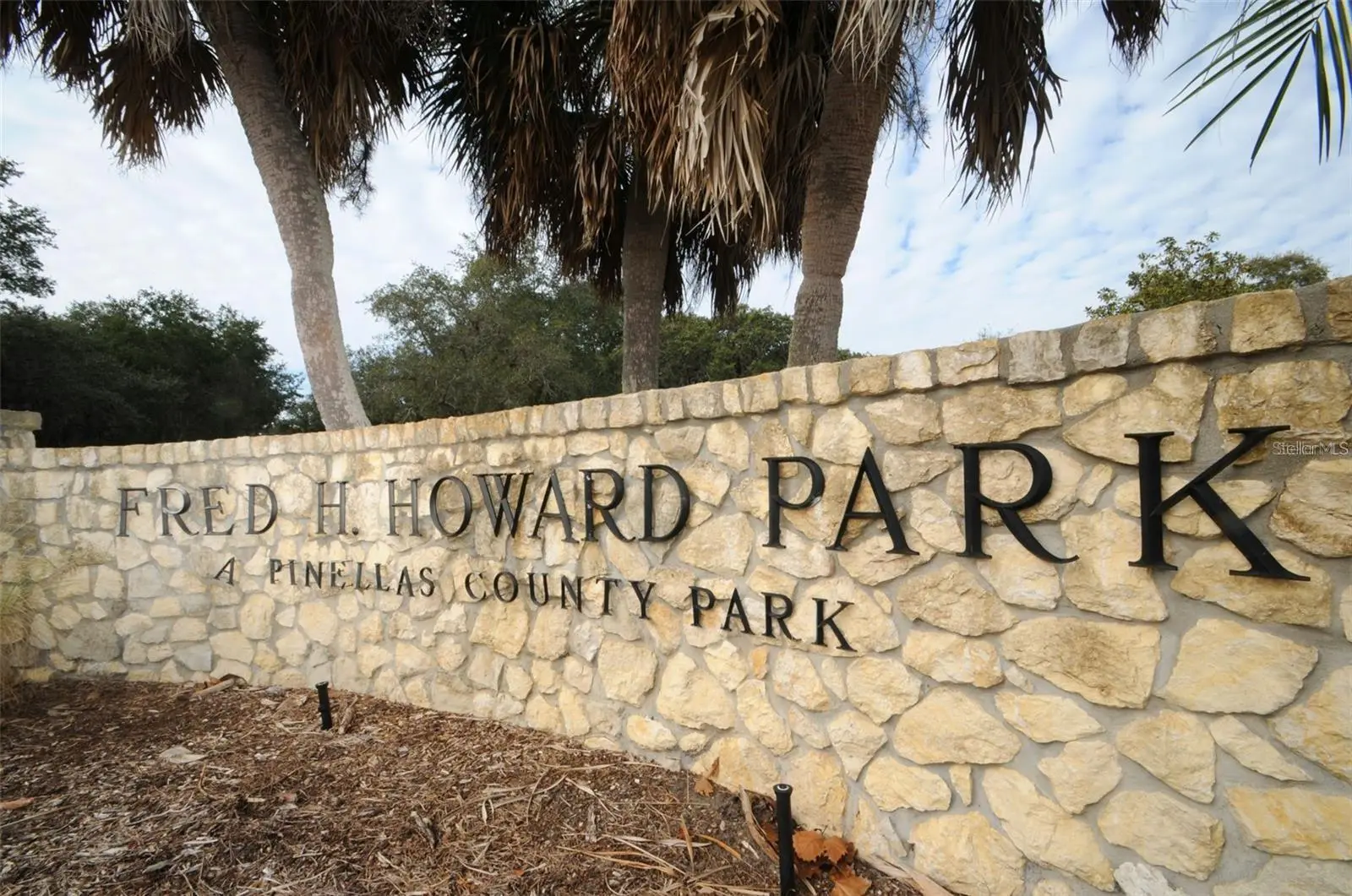 2211 Barracuda Court, FL