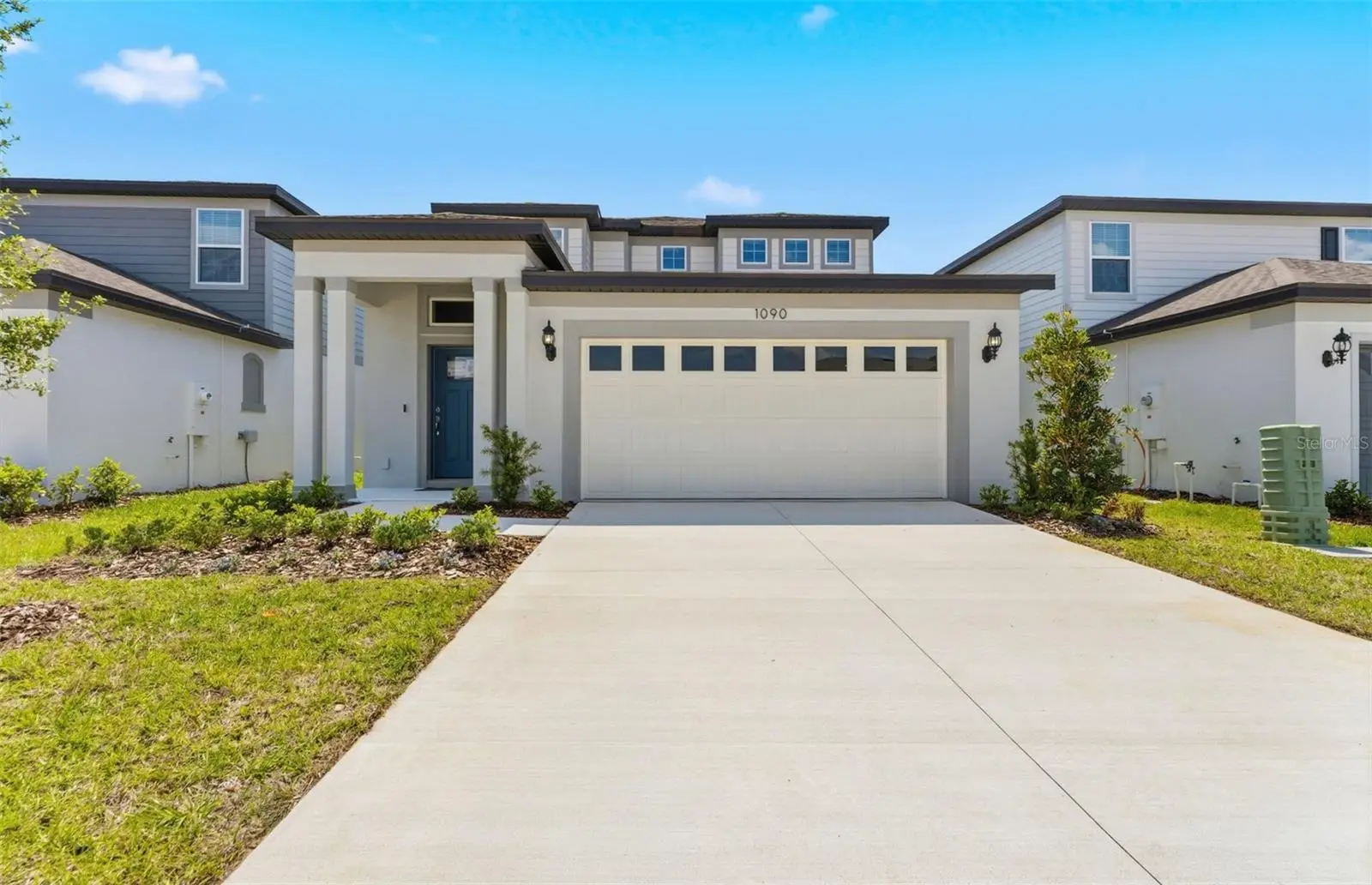 1090 Silverlake Boulevard, FL