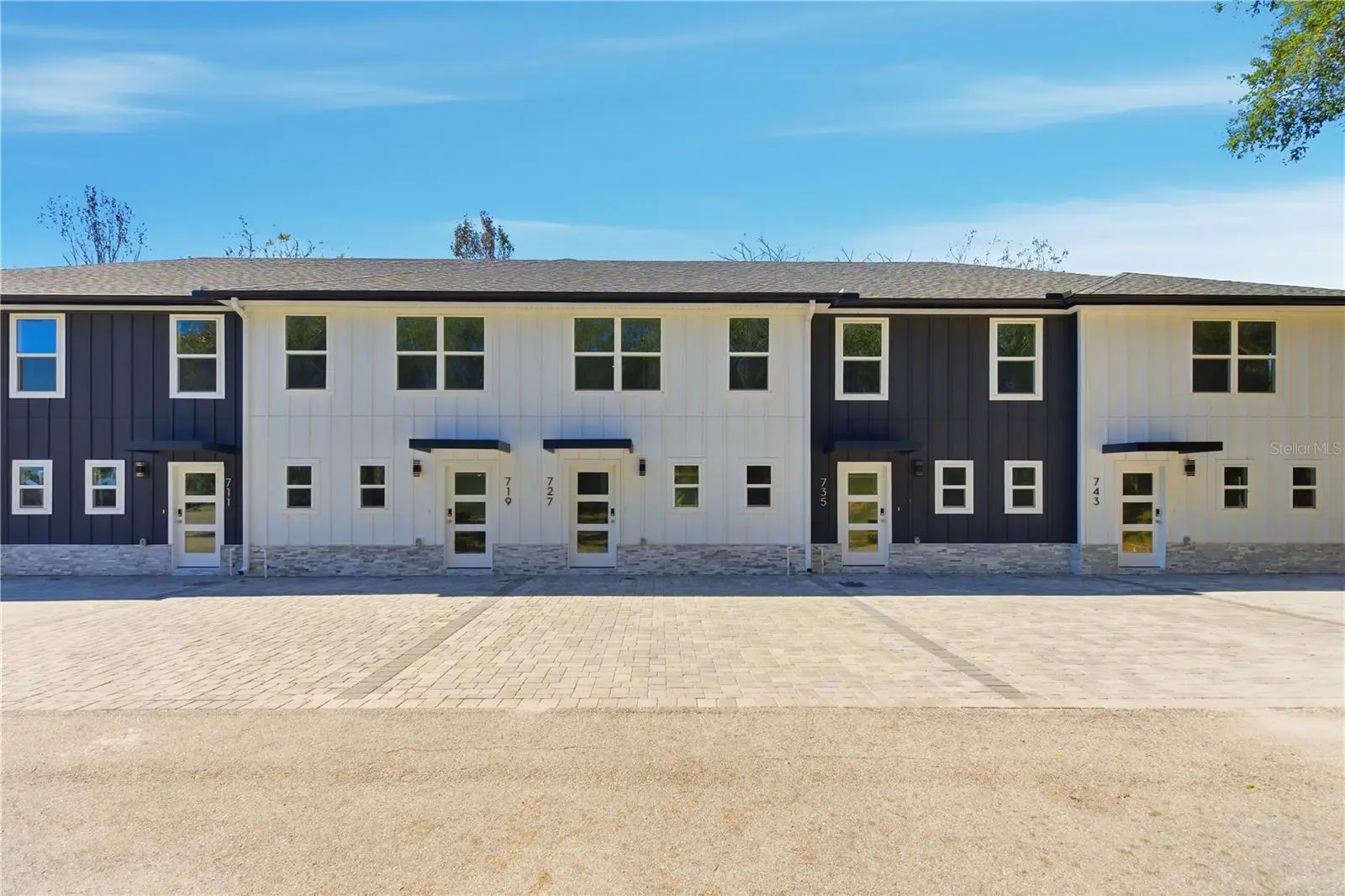 727 Clemson Drive, FL
