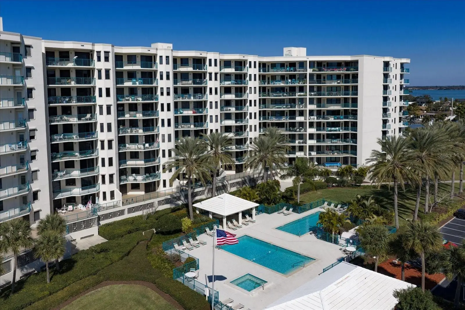670 Island Way, FL