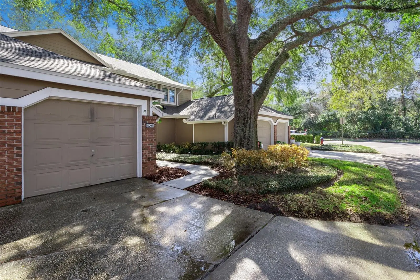 683 Post Oak Circle, FL
