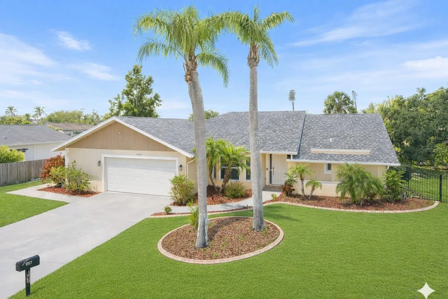 1627 Del Monte Court, FL