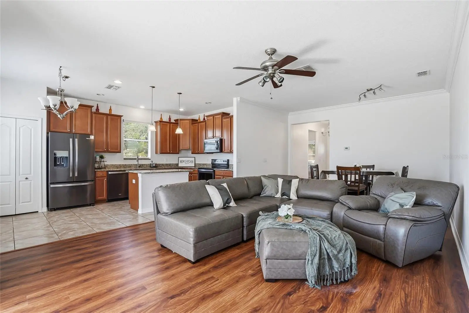 2444 Dakota Rock Drive, FL