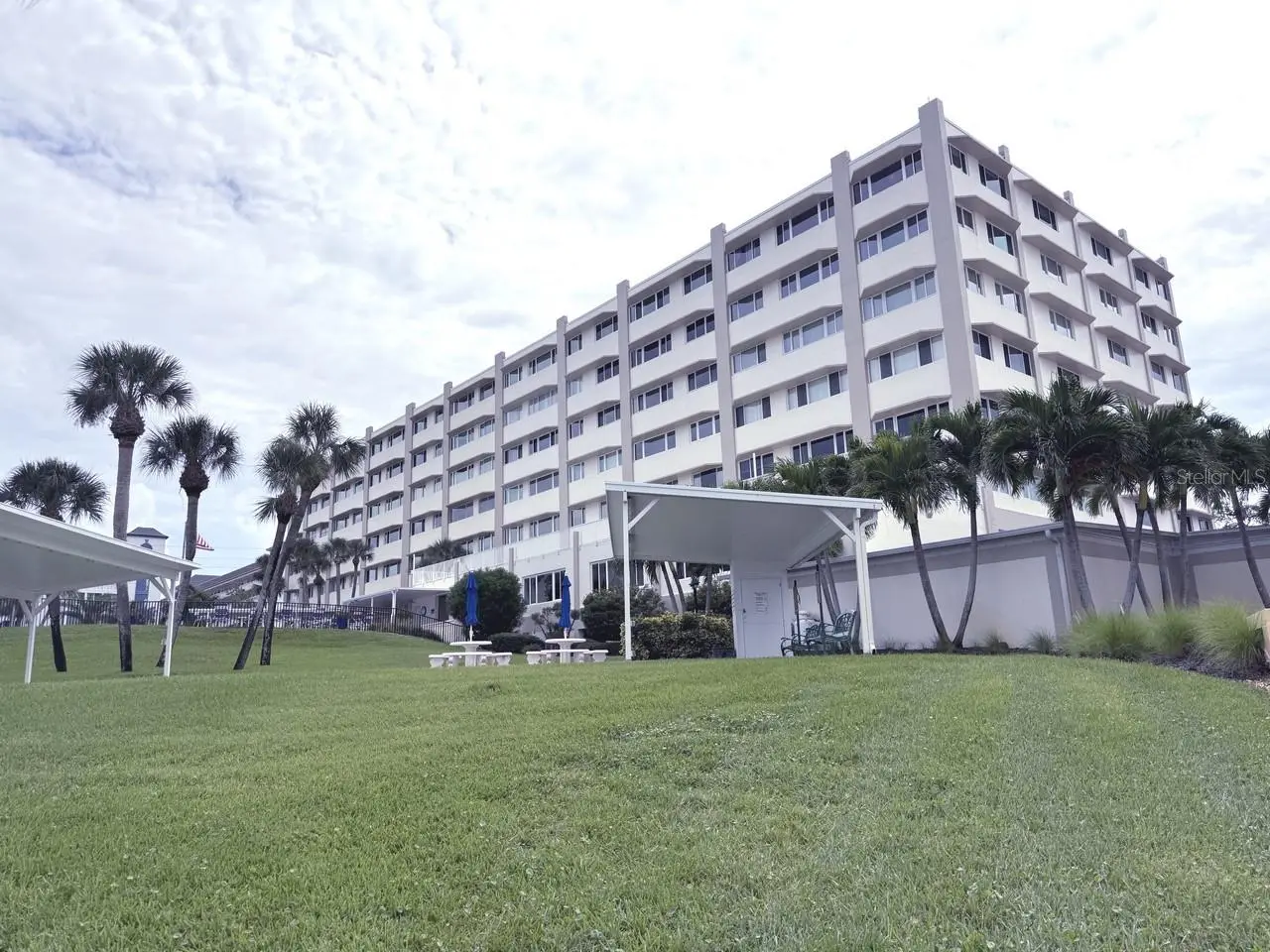 100 Bluff View Drive, FL