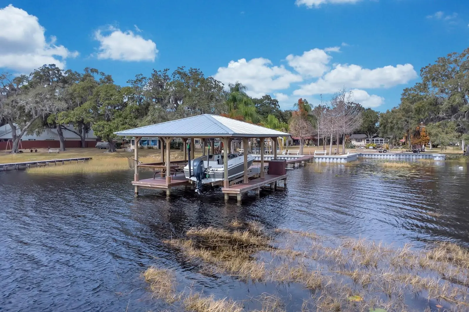 5870 Alligator Lake Shore, FL