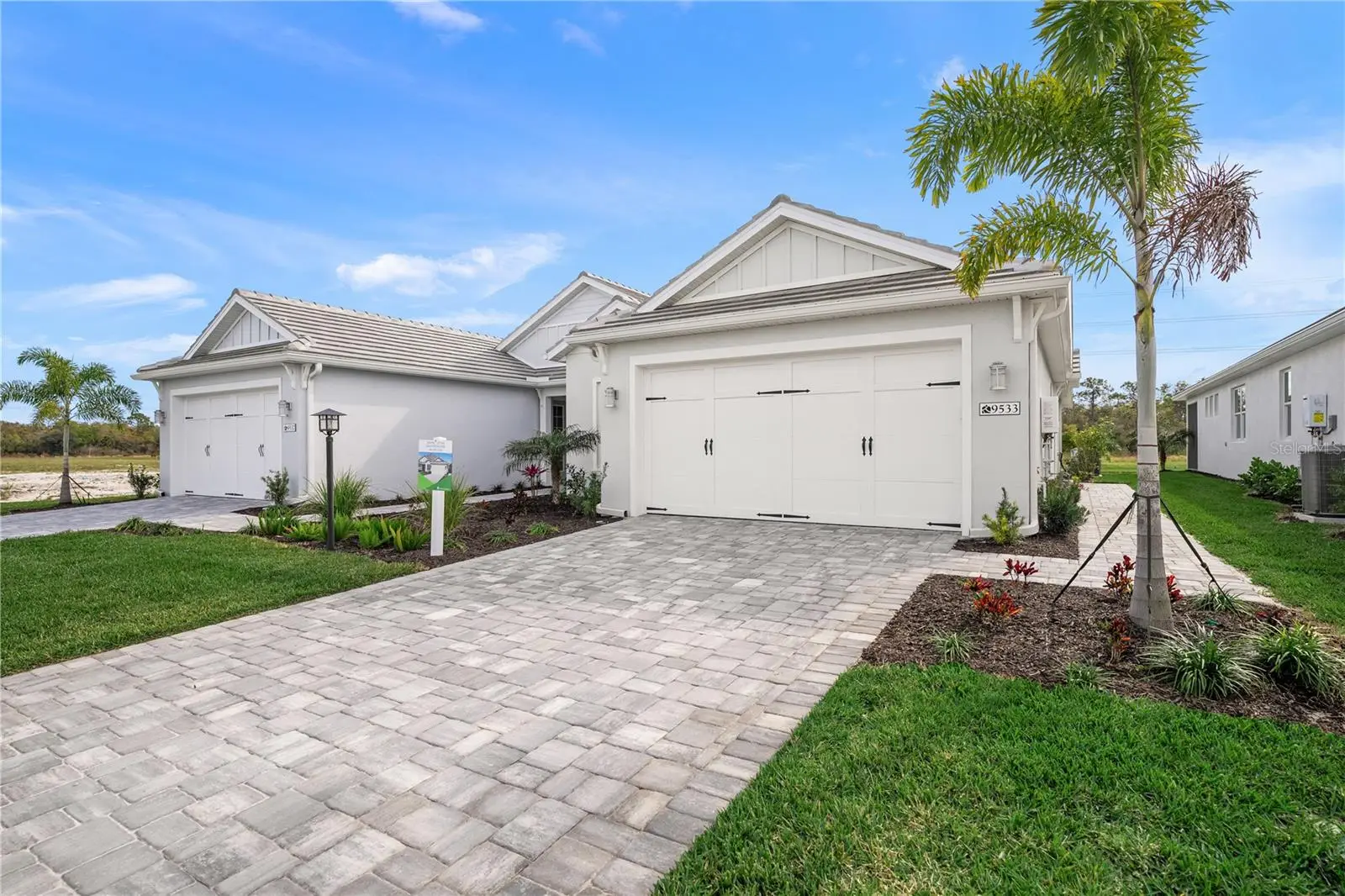 9533 Lunar Dove Drive, FL