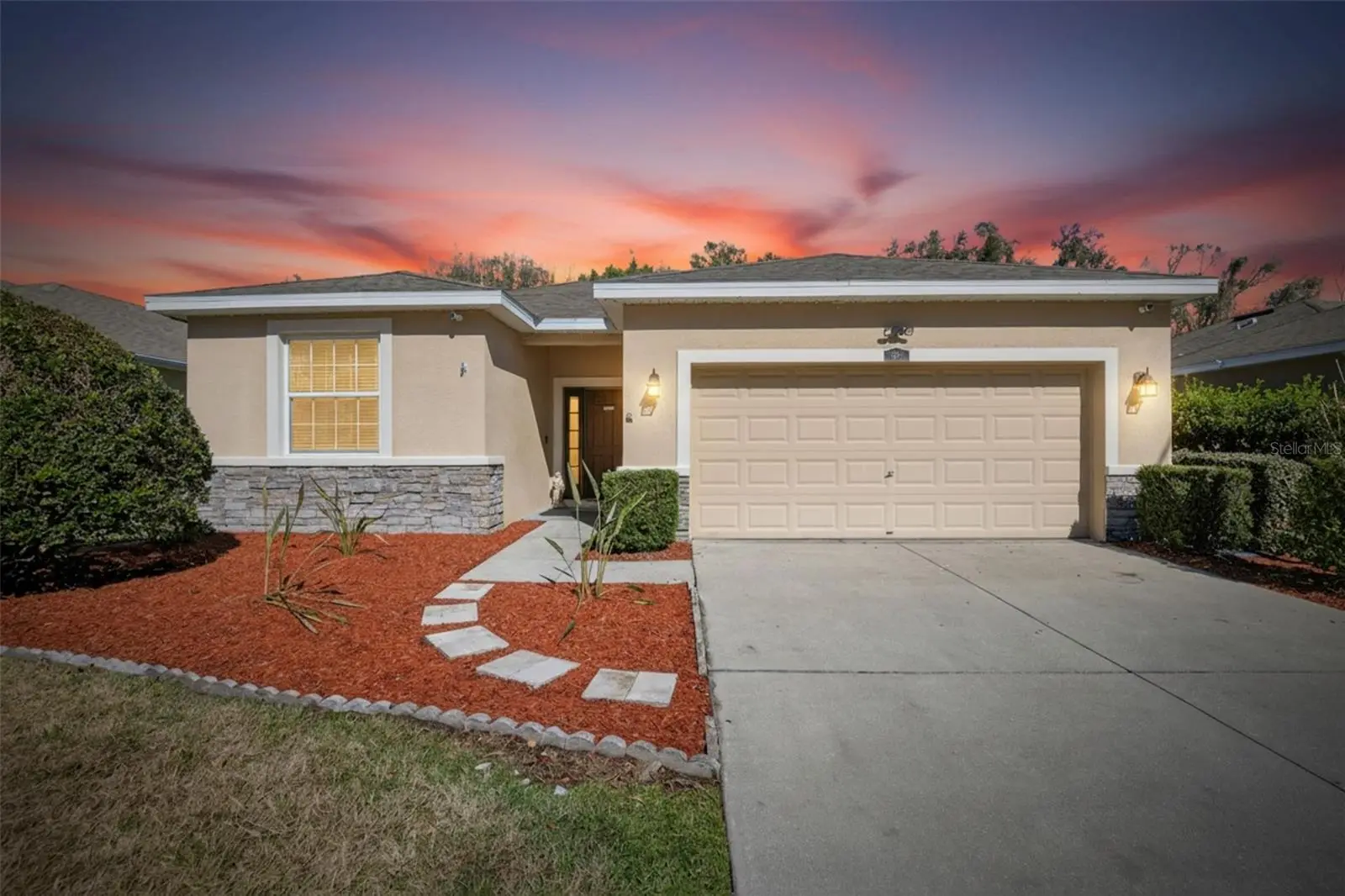 2819 Holly Bluff Court, FL