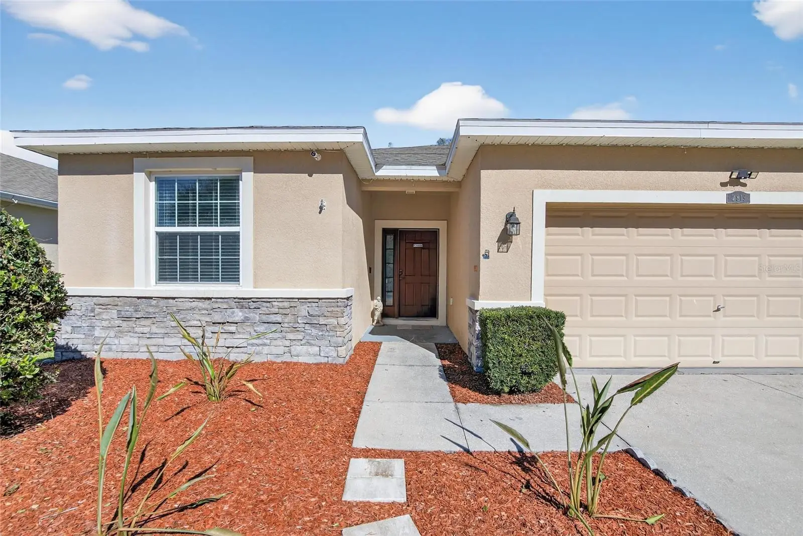 2819 Holly Bluff Court, FL