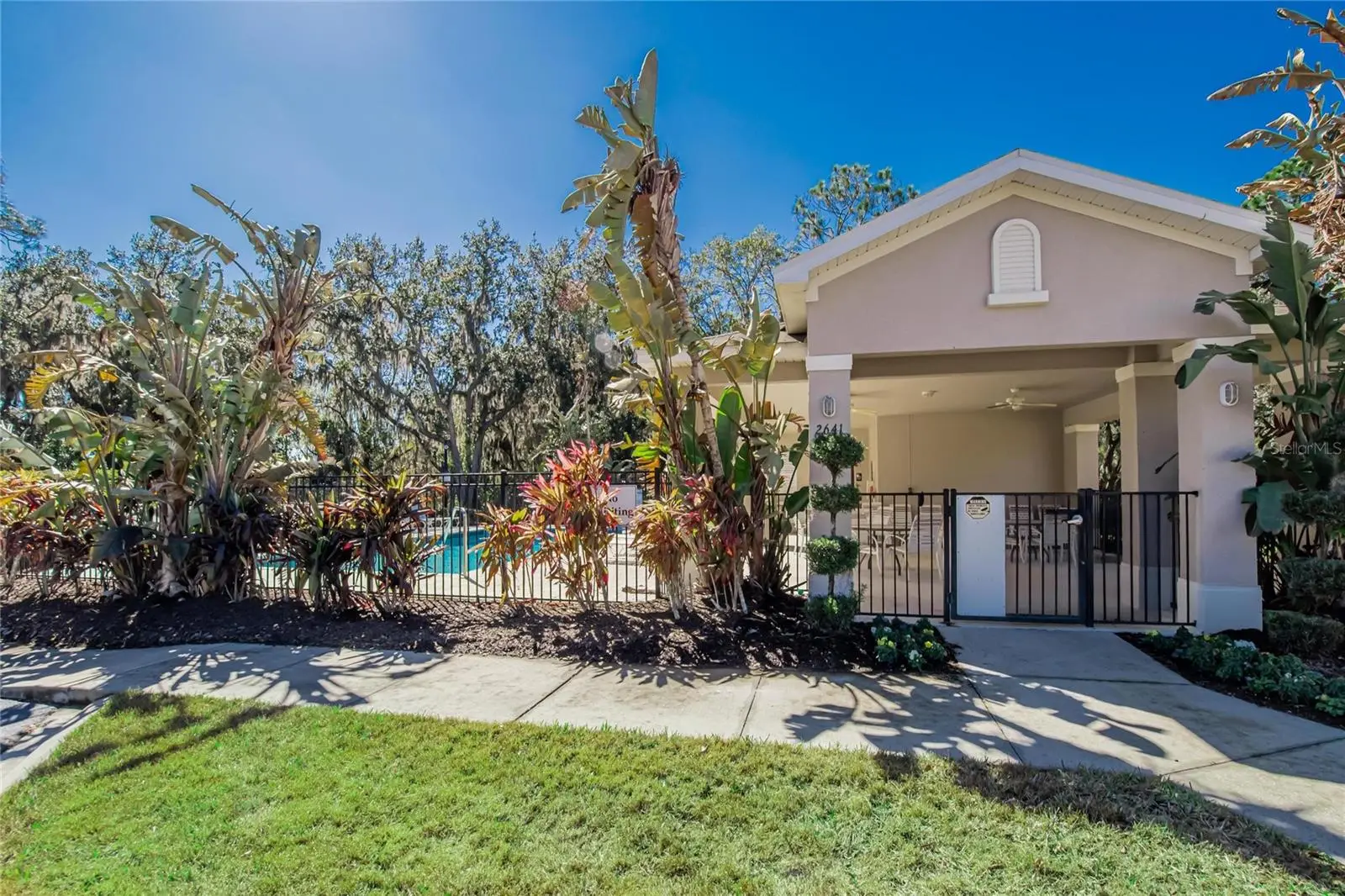 2819 Holly Bluff Court, FL