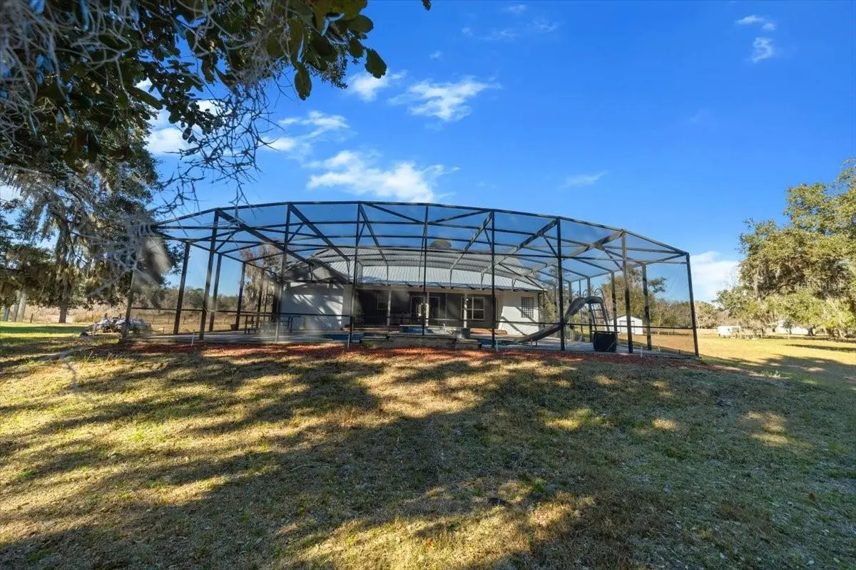 15104 County Road 48, FL