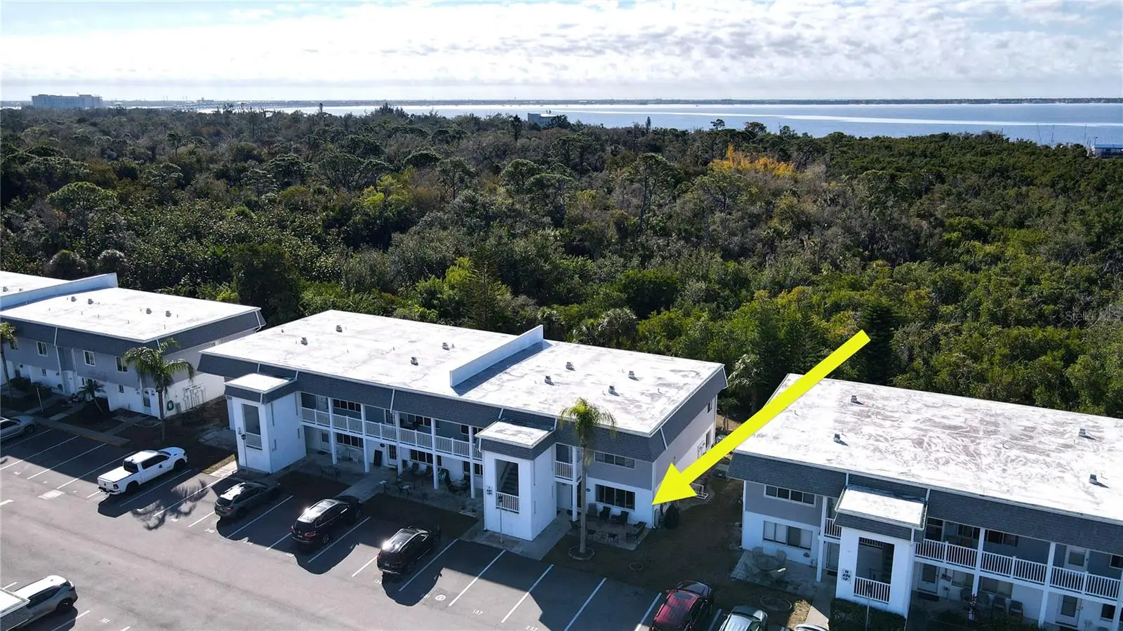 22375 Edgewater Drive, FL