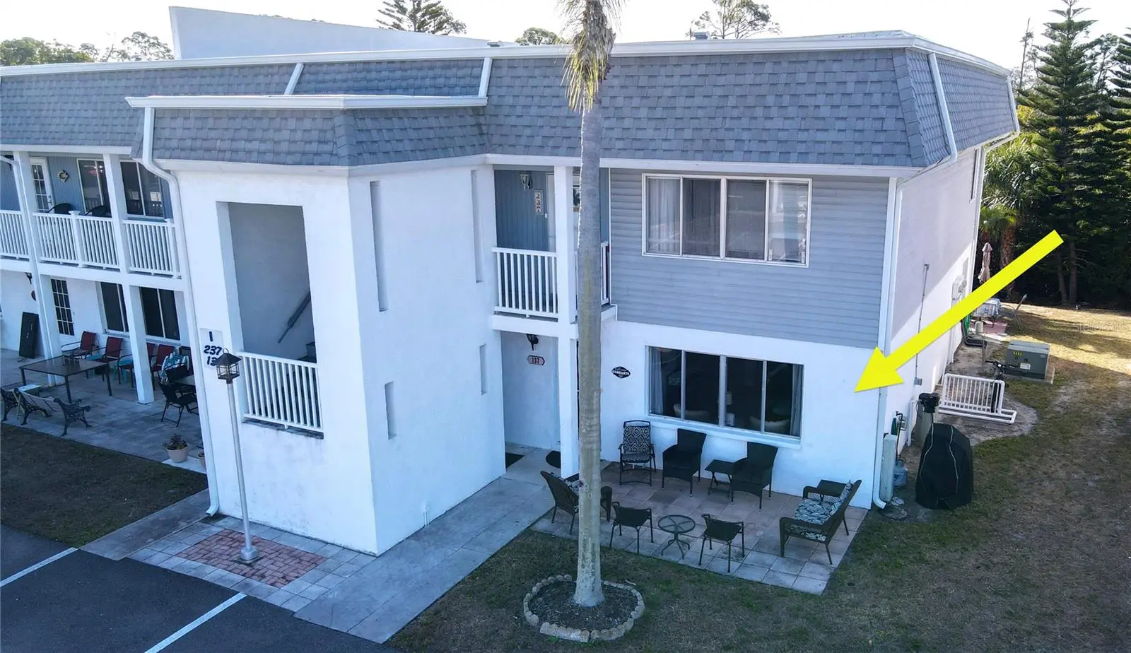 22375 Edgewater Drive, FL
