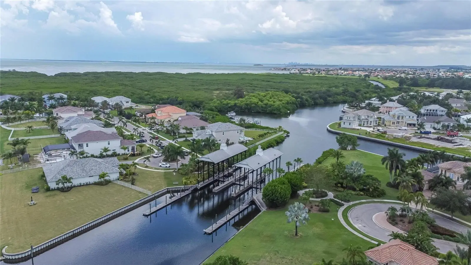 707 Winterside Drive, FL