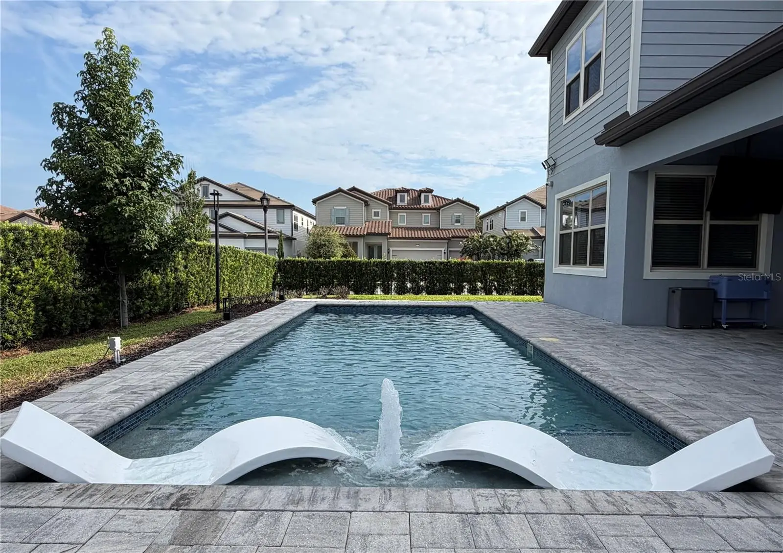 8024 Leaf Grove Circle Circle, FL