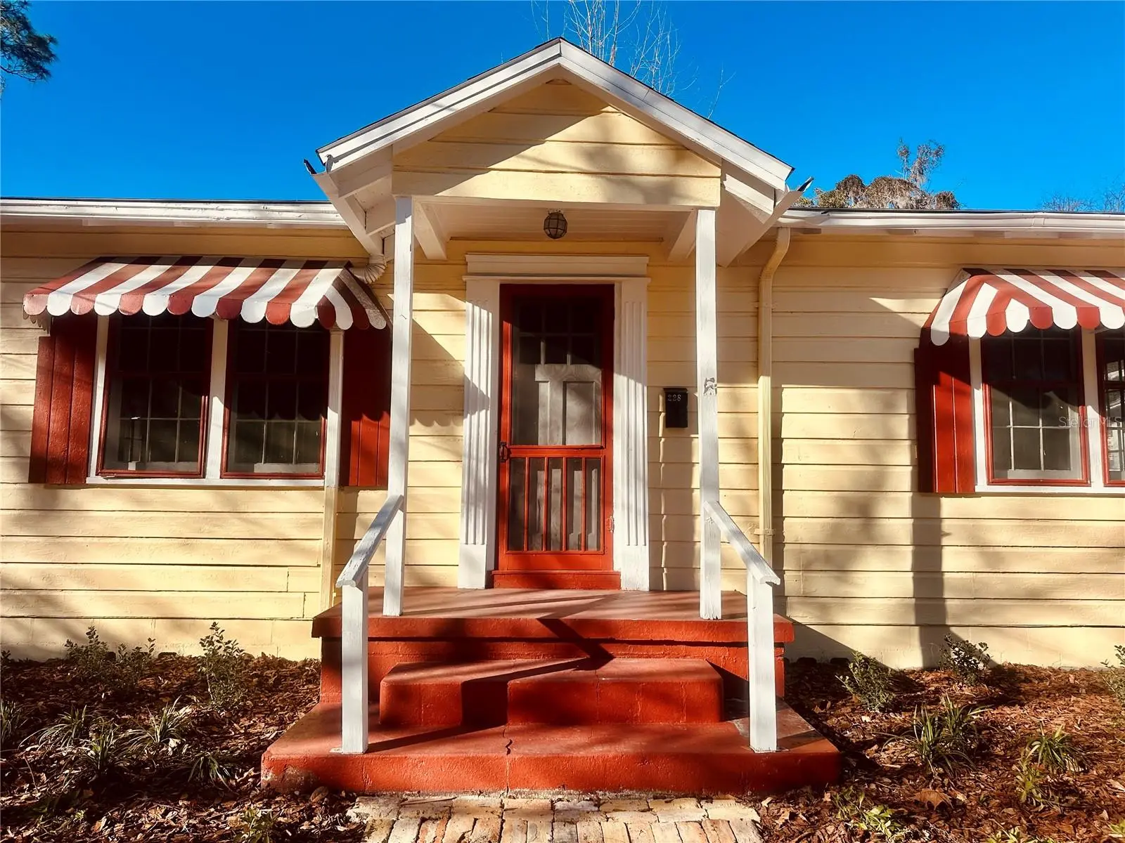 228 4th Avenue, FL