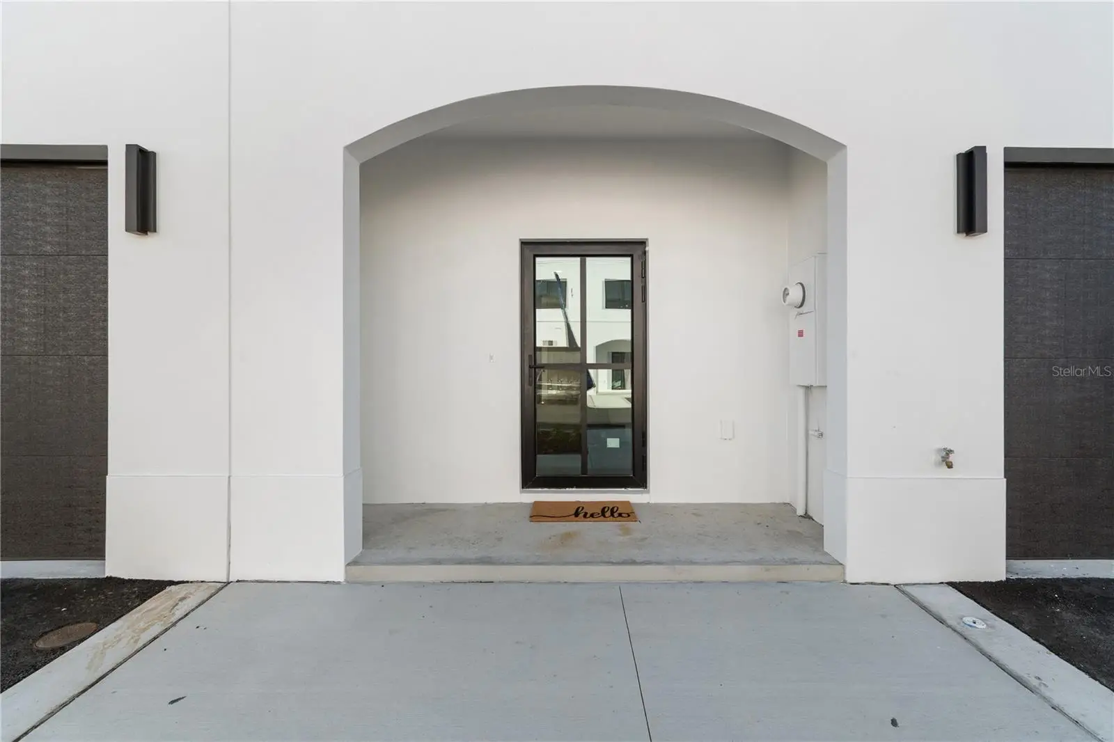 4350 Cambio Gardens Court, FL