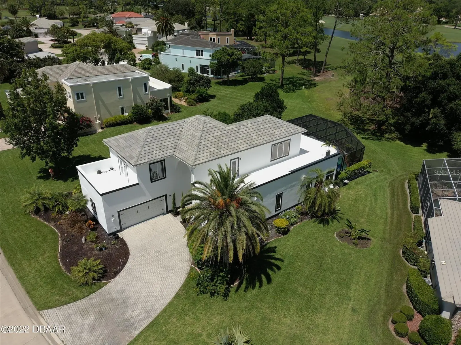 13 Bay Pointe Drive, FL