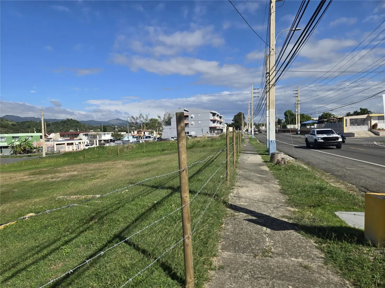 102 Carr Ave. Universidad Interamericana, PR