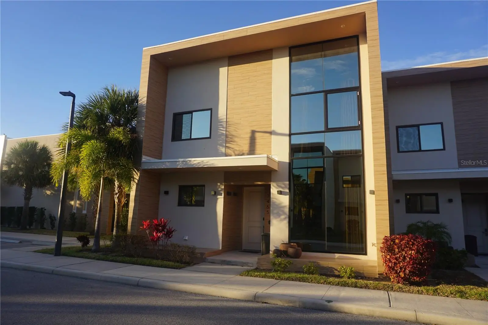3051 Rockefeller Way, FL