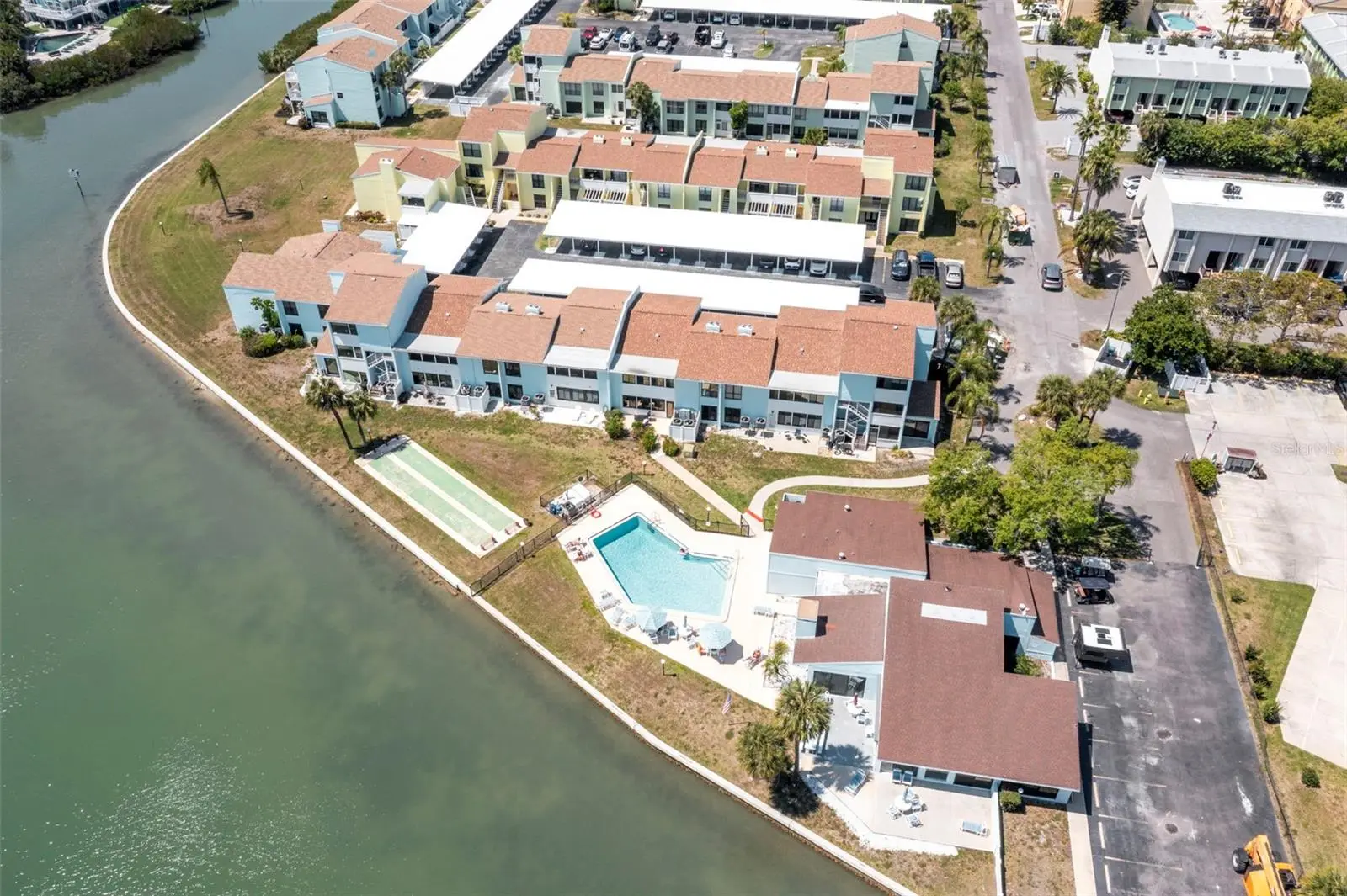 1 Windrush Boulevard, FL