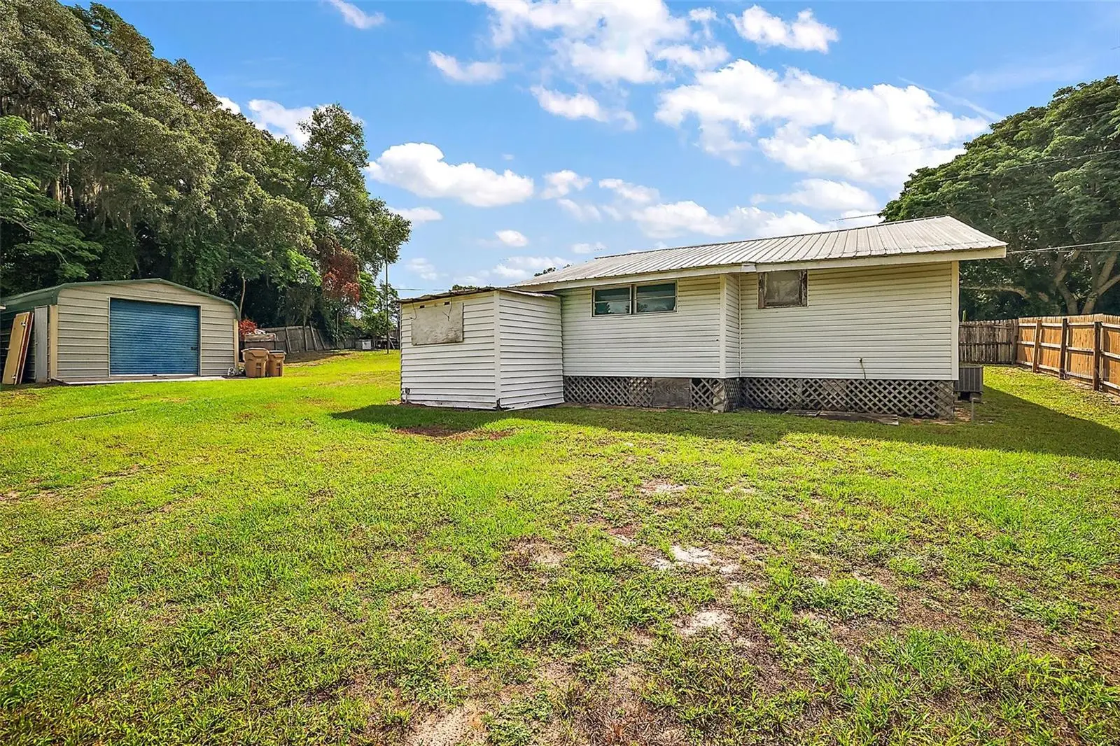 25031 County Road 42, FL