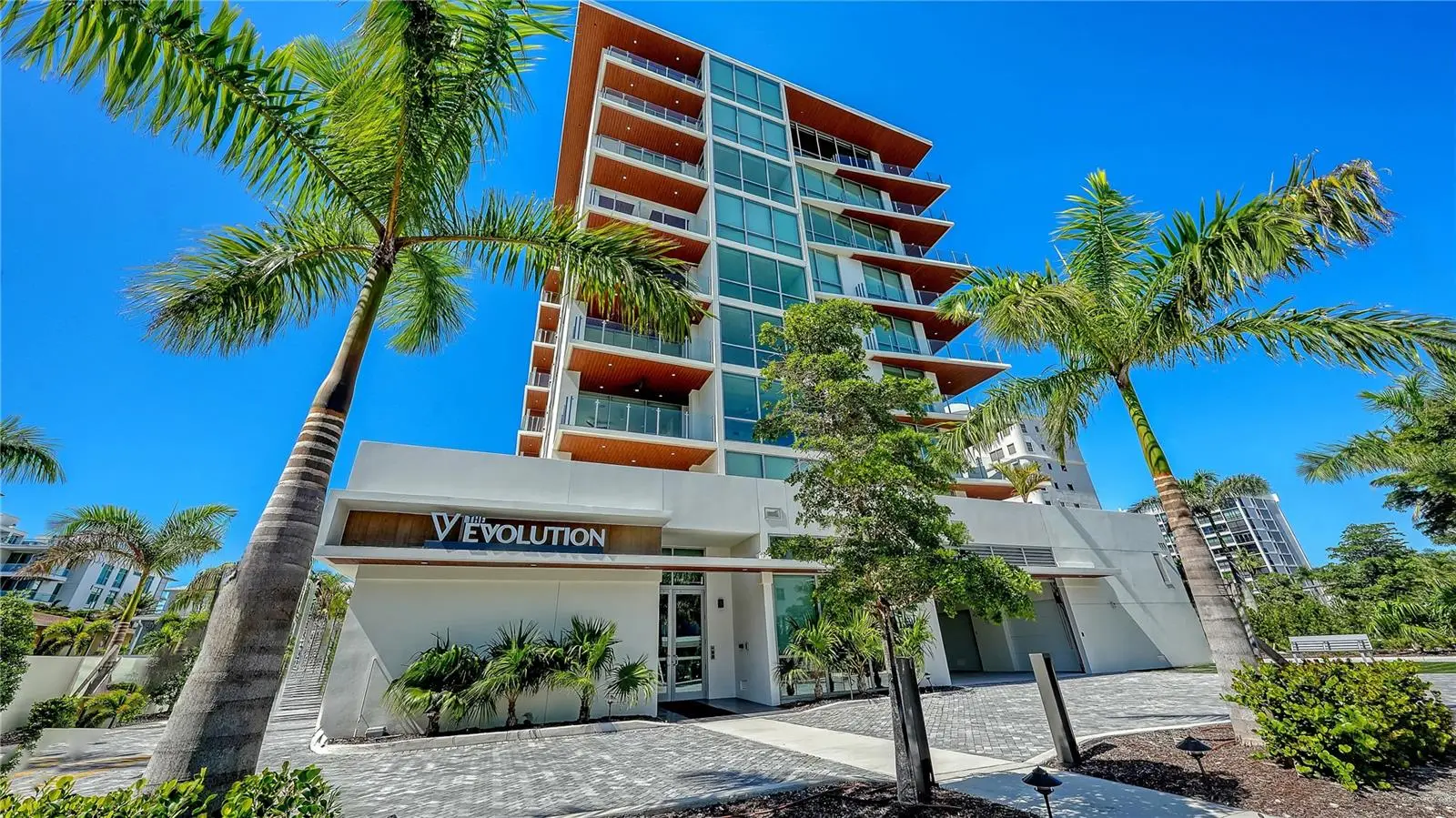 111 Golden Gate, FL