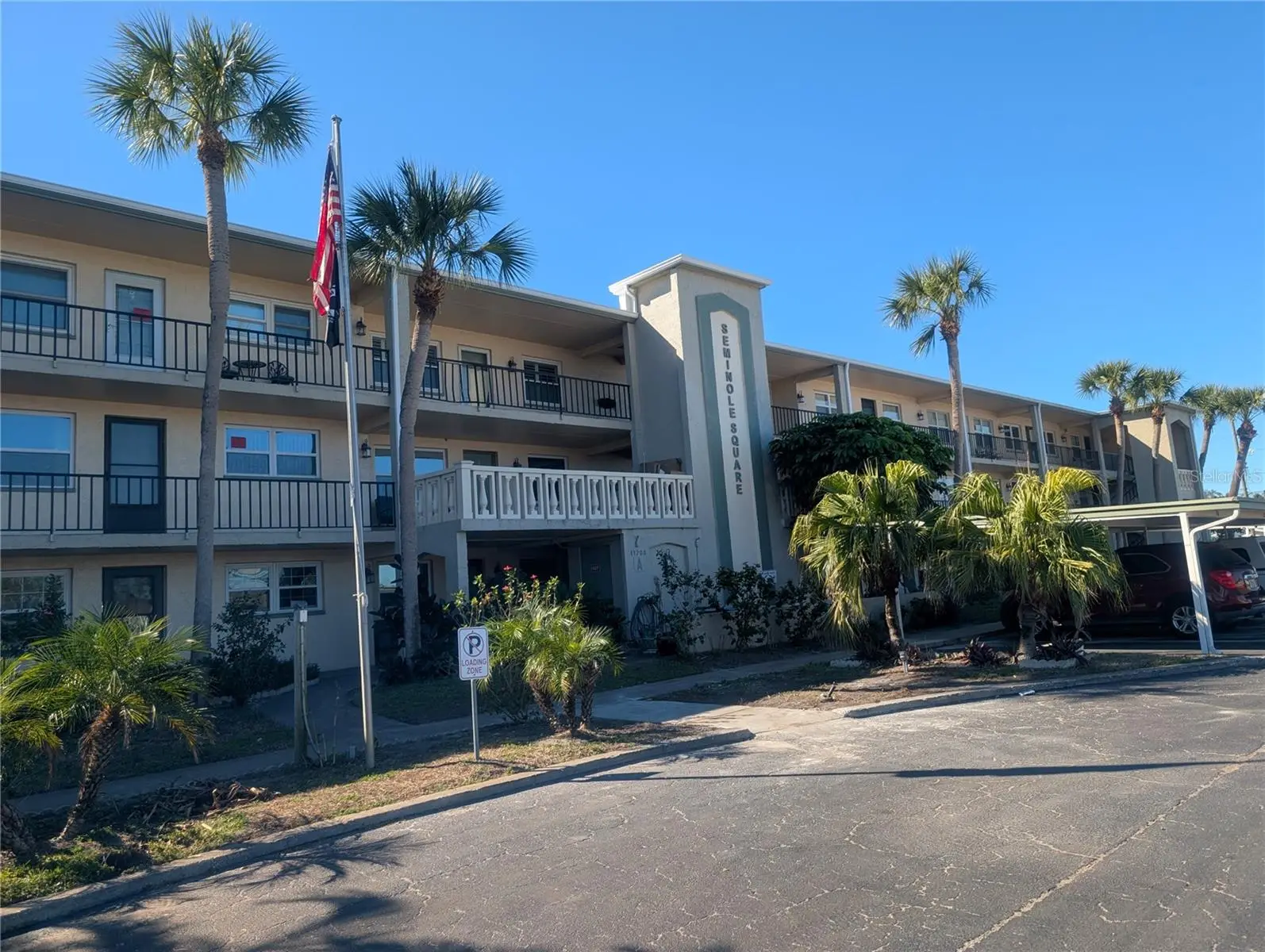 11620 Park Boulevard, FL