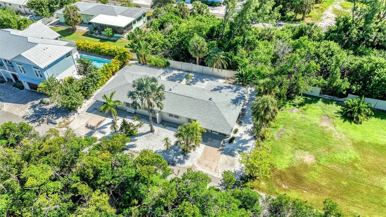 578 Companion Way, FL