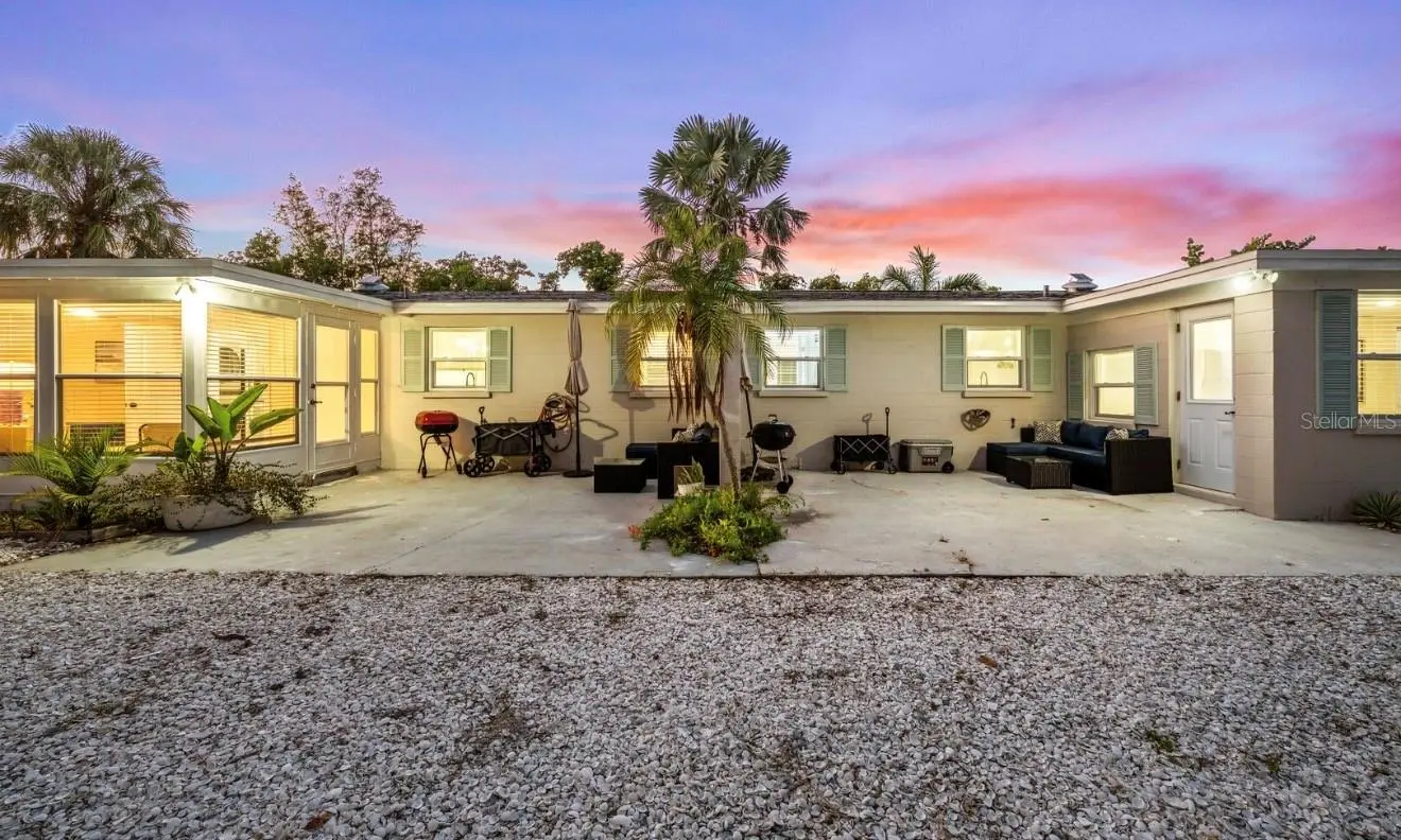 578 Companion Way, FL