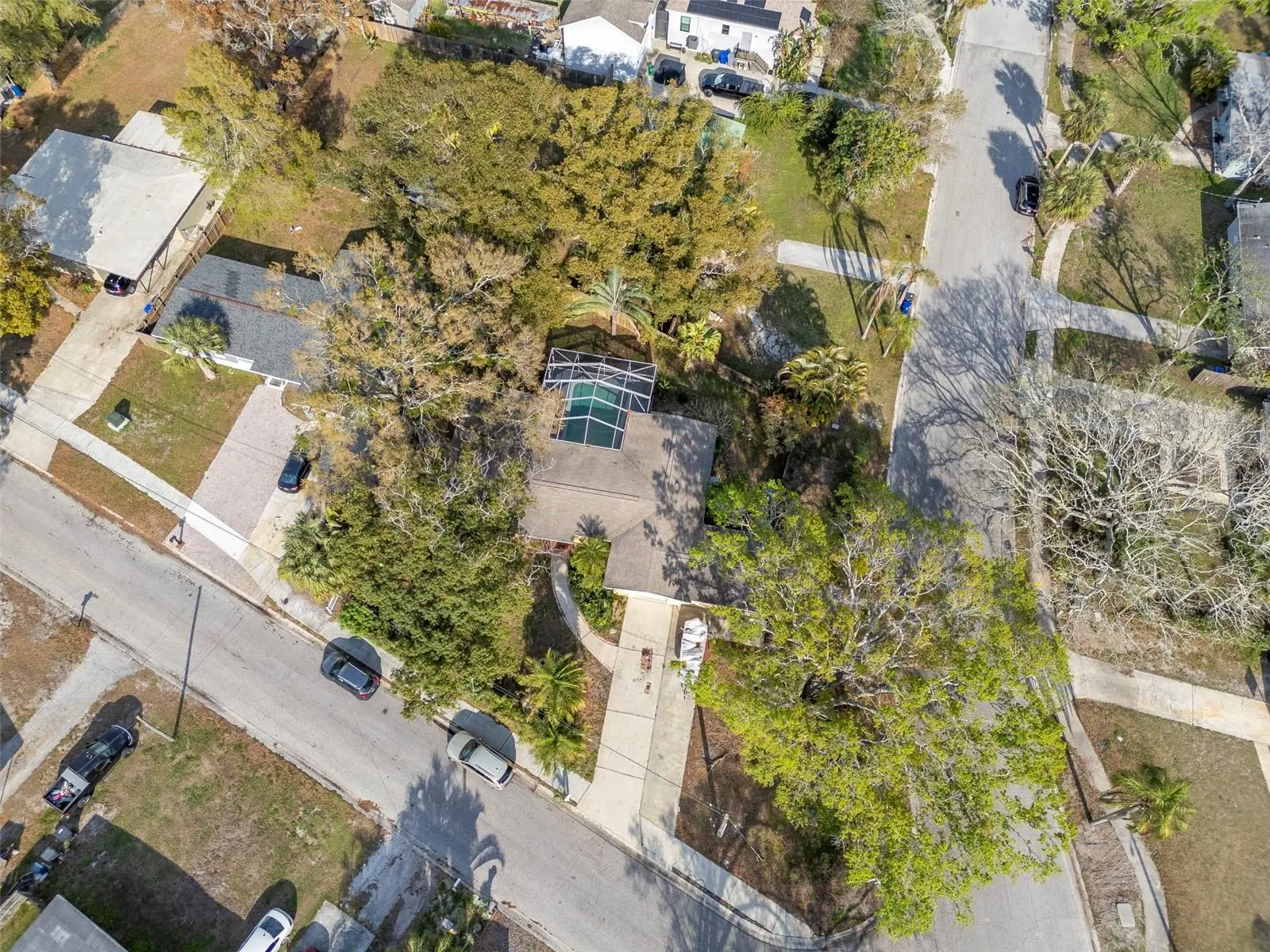 347 Country Club Drive, FL