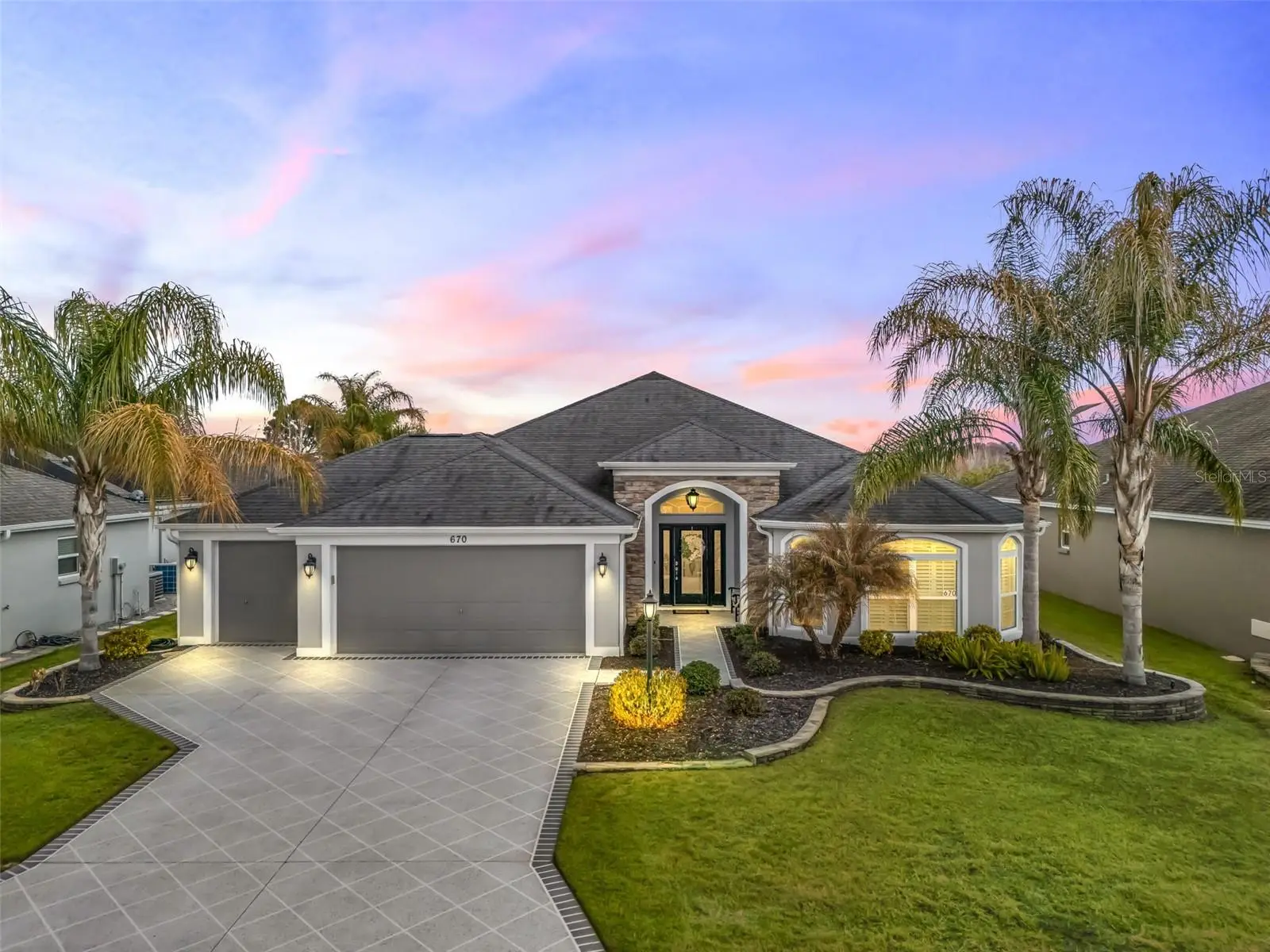 670 Woodbridge Way, FL