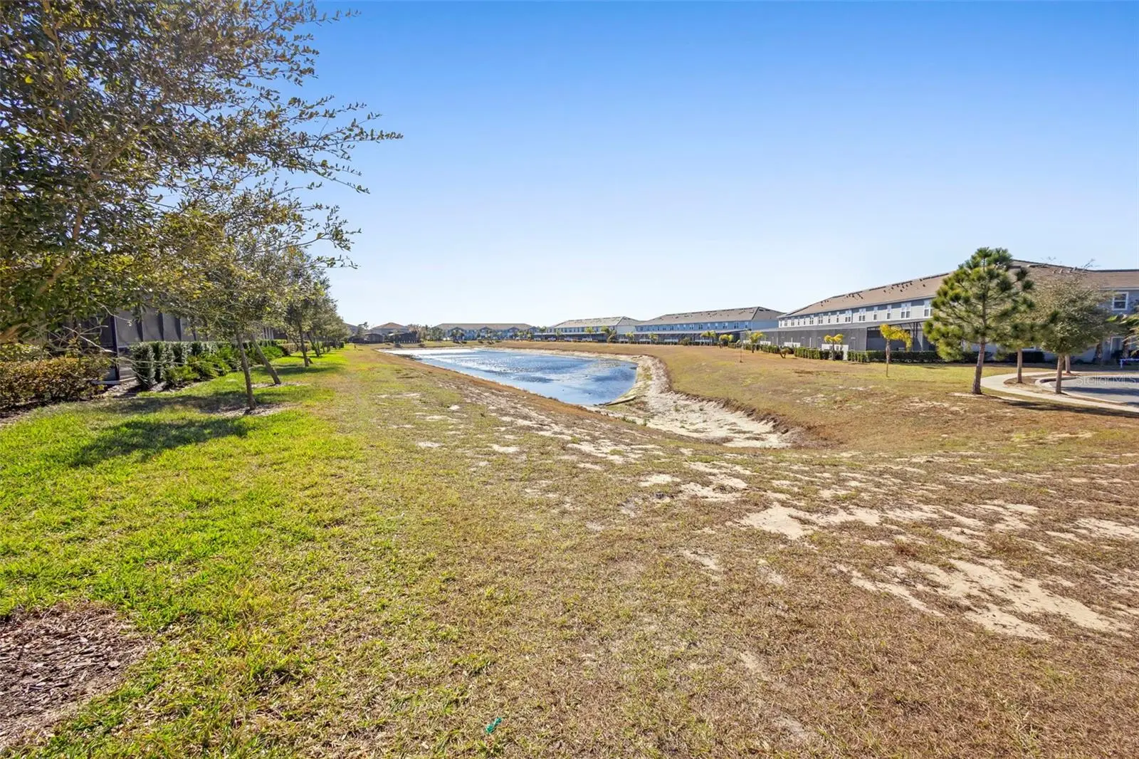 7592 Oakmoss Loop, FL