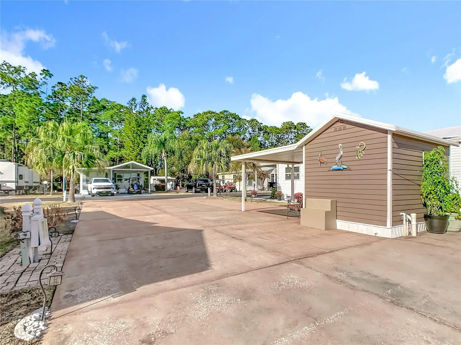 450 Pine Loop, FL