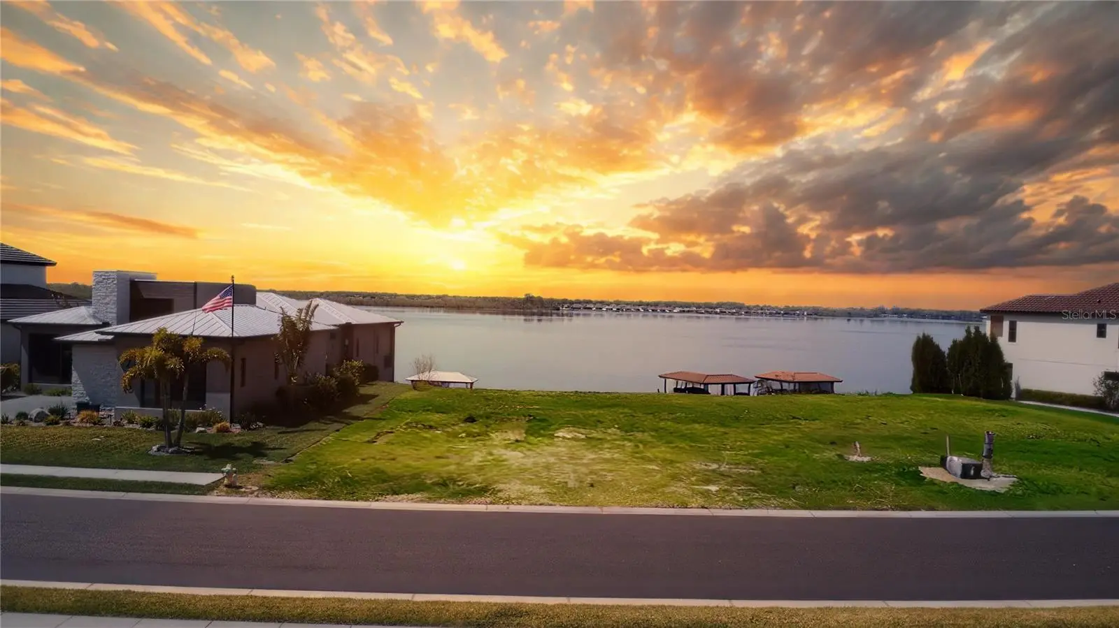 707 Waterfern Trail Drive, FL