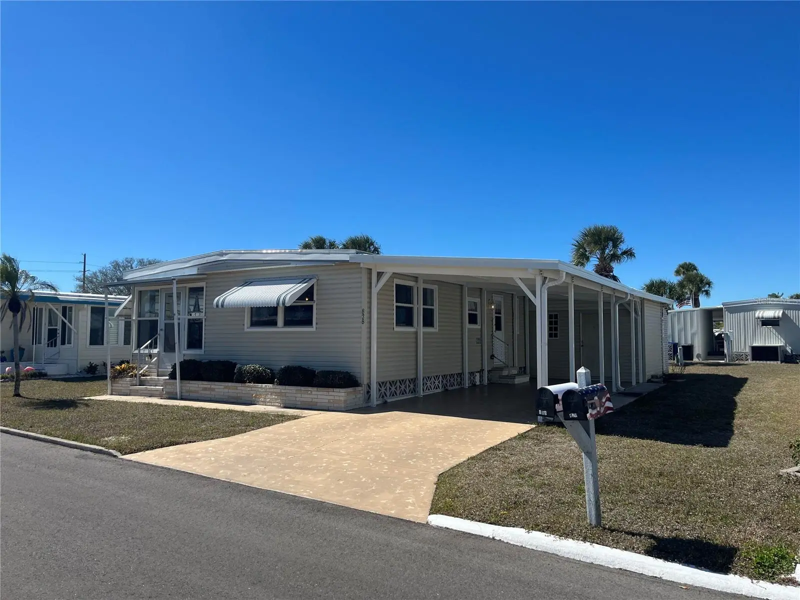 828 Trento, FL