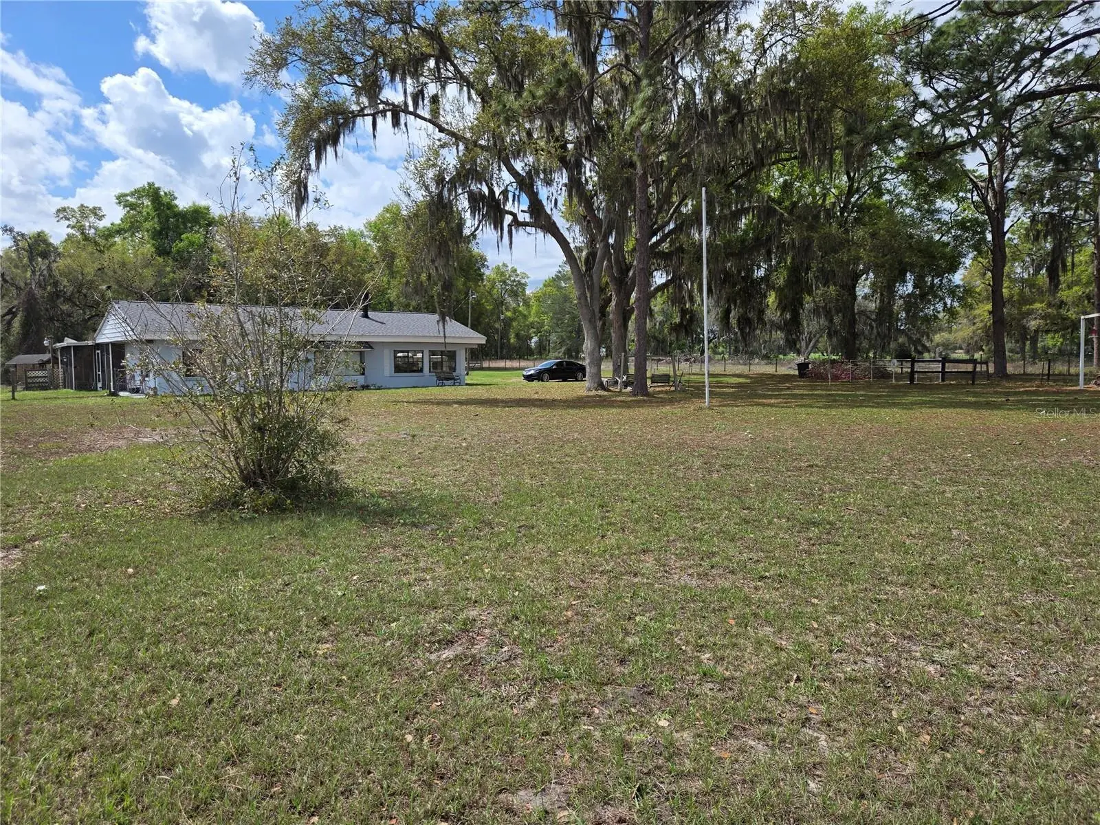 2327 Cr 528, FL