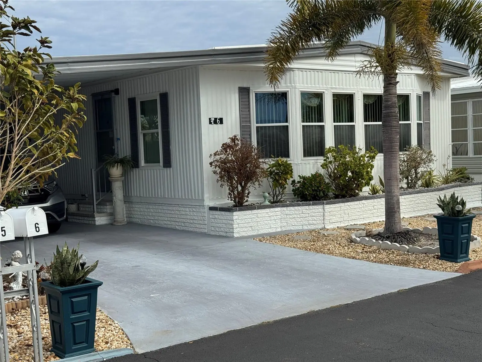 6 Lafitte Drive, FL