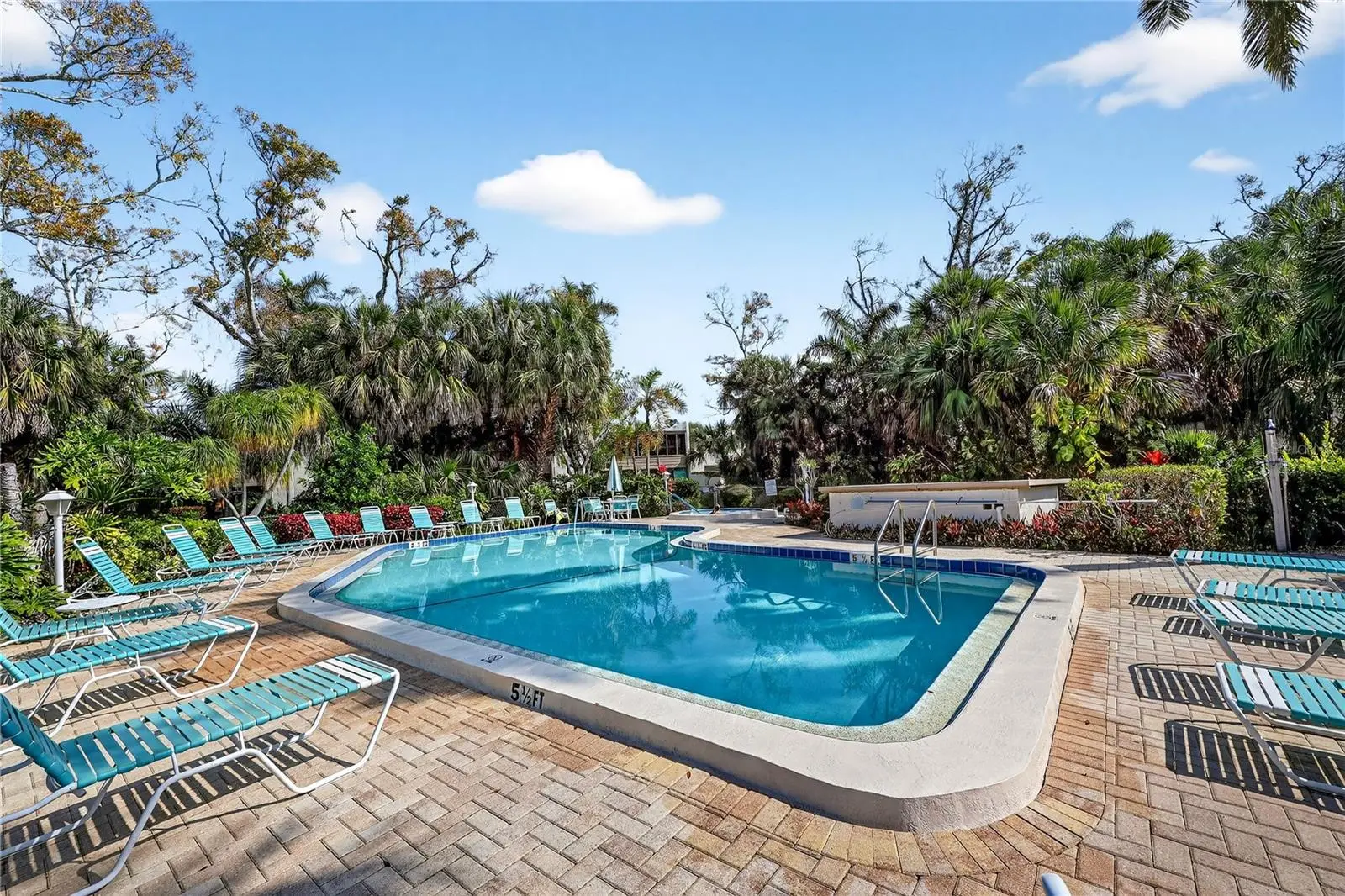 521 Lakeside Drive, FL