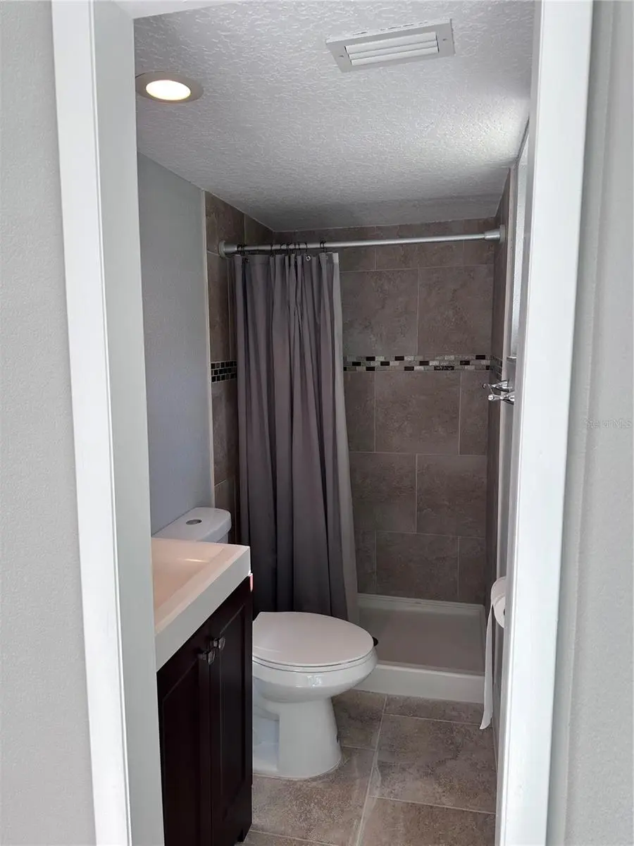 5710 Jacqulyn Drive, FL