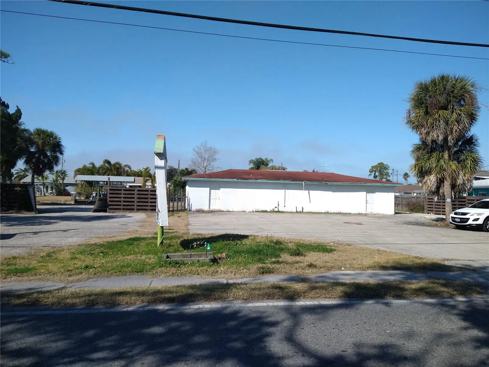 13923 Old Dixie Highway, FL