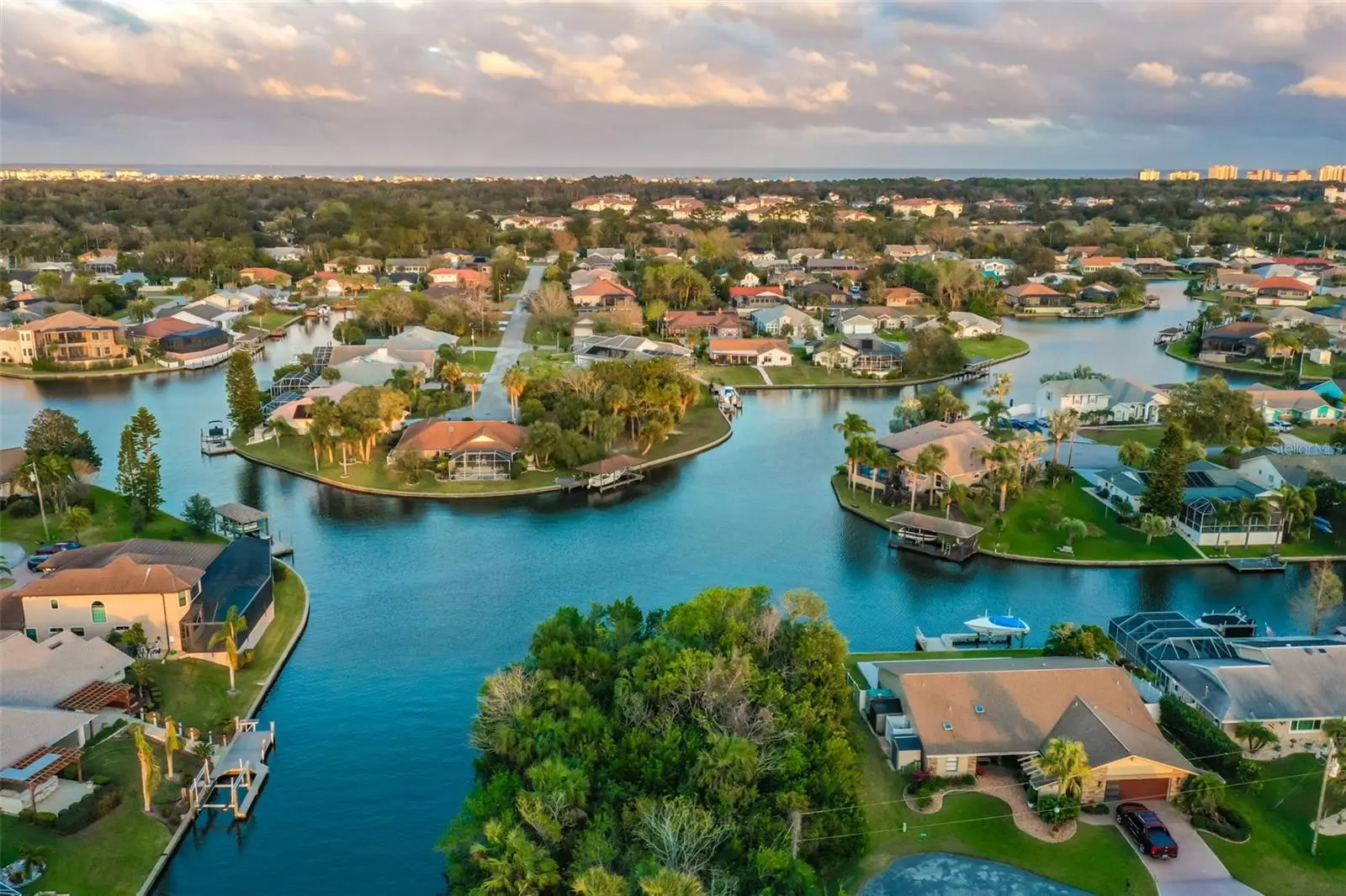 44 Cloverdale Court, FL