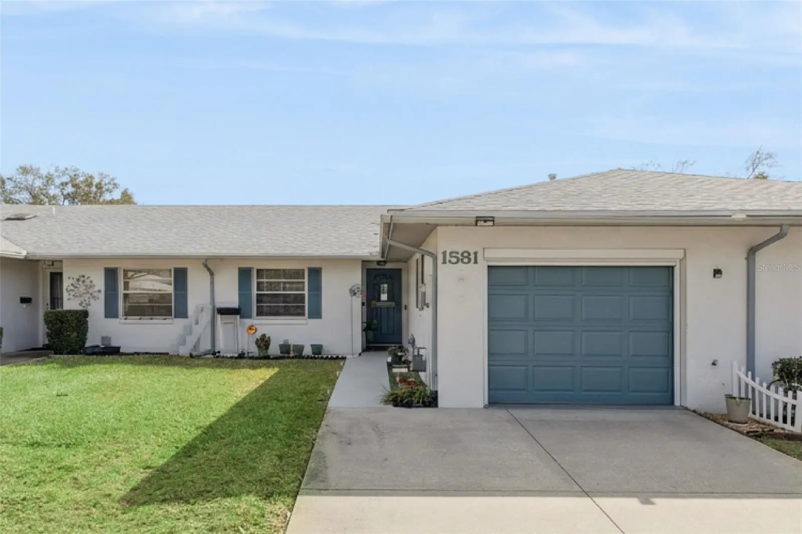 1581 Oakview Circle, FL